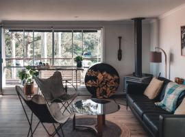 Little Roaring Beach Shack，位于Dover的带热水浴缸的酒店