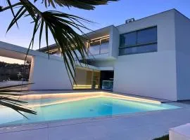 Bilor Luxury Holidays