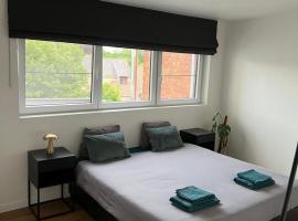 Toverpoort - Seperate room in shared apartment，位于根特的酒店