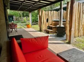 TinyLodge with hottub