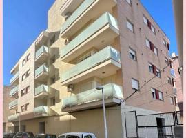 Villamagna Pueblo Vidaber，位于奥罗佩萨德尔马的酒店