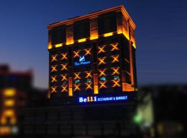 The Maison Hotel，位于阿南德的酒店