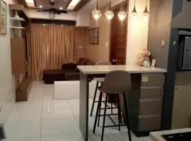 Horizon 101 Towers 2 units Sea view and Mountain view