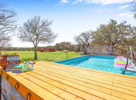 Secluded Hill Country Oasis，位于Payton的酒店