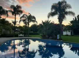 Hotel Camino del Bosque Atlixco，位于阿特利斯科的青旅