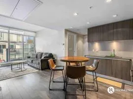 35th Floor High Rise 1 Bedroom with Sofa Bed Apartment at The Guardian South