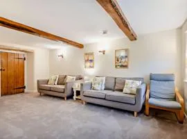 4 Bed in Church Knowle DC125