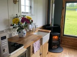 Wiltshire Weavers Hut