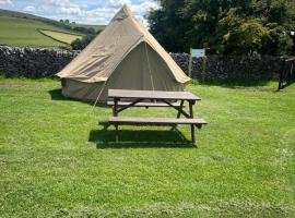 Sweet knoll bell tent，位于皮克福里斯特的豪华帐篷
