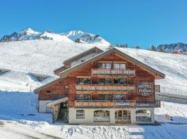 Hotel les Flocons，位于大博尔南的酒店