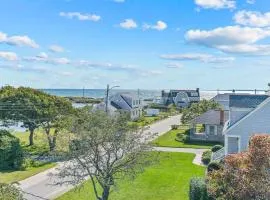 Lookout Point - 3 BDR Home Steps from Beach