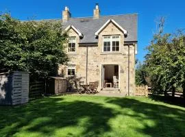 2 Bed in Nr Beadnell 77990