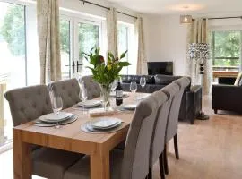Oak Lodge