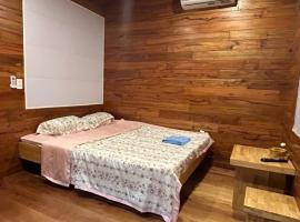Motel tuệ nhi II，位于Plei Kơtêng的公寓式酒店