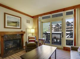 StoweBound at The Lodge at Spruce Peak，位于斯托的酒店