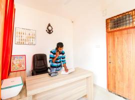 Hotel O Arpit Hotel Jhusi Railway Station，位于Jhūsi的酒店