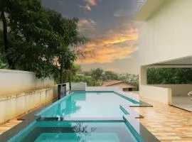 The Greenleaf Resort