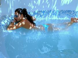 Apsenti couples only，位于圣爱奥尼斯米科诺斯的浪漫度假酒店