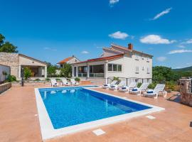 Nice Home In Cvrljevo，位于Čvrljevo的酒店