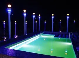AppleLand City Athirapilly