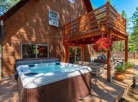 Juniper & Pine - Barrel Sauna and Hot Tub - Sisters, Oregon