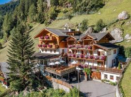 Hotel Residence Rabenstein，位于摩梭的酒店