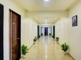 Super Collection O Vardhan Plaza，位于Yerandwane的酒店