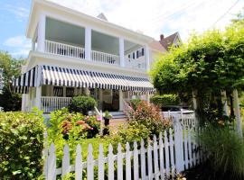 207 Howard Street - The "Schapteau"，位于五月岬郡的酒店