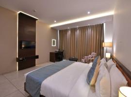 Palette Hotel Morbi，位于Morbi的酒店