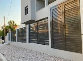 Meintis Apartments Rafina