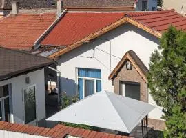 ZORA guest APRTMENT