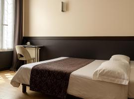 Hotel des Bains à 10 min de Paris，位于迈松阿尔福的酒店