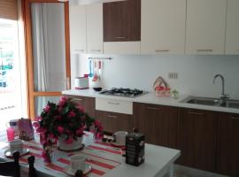 Residence Condominio ROMA，位于伊拉克里亚马勒的酒店