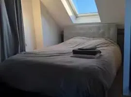 Nid du Beffroi Gare, Ferry & Shuttle