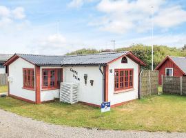 6 person holiday home in Løgstør，位于Løgstør的酒店