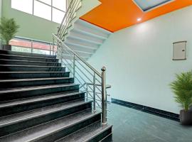 Hotel O Chauhan Palace，位于Chaudhary Charan Singh International Airport - LKO附近的酒店