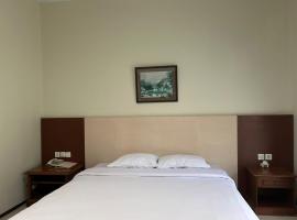 Hotel Grand Trisula Indramayu，位于Indramayu的酒店