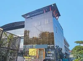 Collection O One Hotel