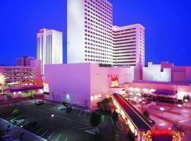 Harrahs Hotel Reno，位于里诺的酒店
