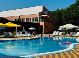 Hotel Neva，位于希典的酒店