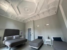 希内夫拉酒店，位于巴塞罗那的酒店