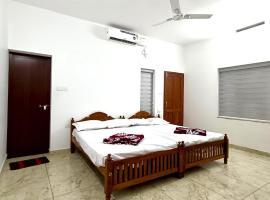 Pavans Rainy Days Home Stay，位于Athirappilly的酒店