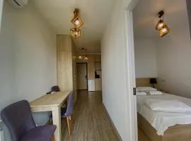 Green House - Apartment with Separate Room and Sea View