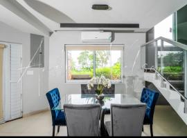 Luxury Sea View - Montego Bay Villa - Gated，位于蒙特哥贝的酒店