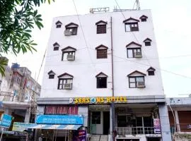 D Season Hotel