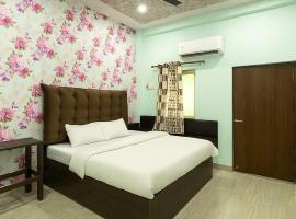 HOTEL SHIVAYY MAJESTIC 3 km from kashi vishwanath temple，位于瓦拉纳西的酒店