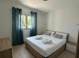 Arvèschida, Vacanze di vita lenta sul mare，位于Capo Comino的酒店