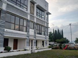 Hotel Lurus，位于普卡的酒店