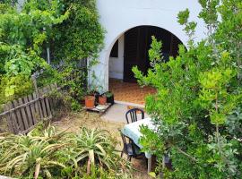 Casetta vista mare immersa nella natura，位于Isola Ventotene的酒店