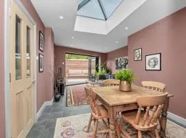 Entire spacious house in BSE
